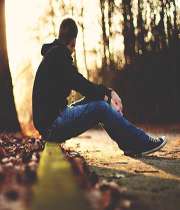 دلگیرم از دنیا