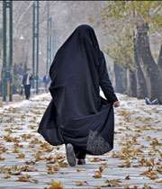 زن چادری