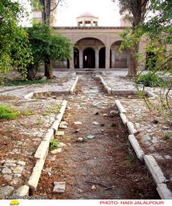 ساختمان شترگلو