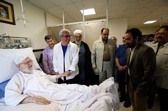عیادت هنرمندان از رهبر انقلاب