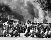 خالق«خجسته باد این پیروزی»