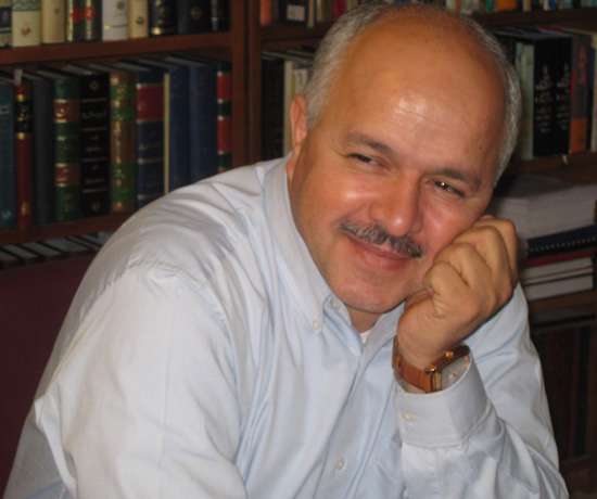 کوروش کمالی
