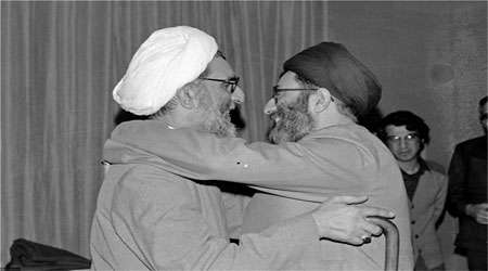 حضرت آیت الله خامنه ای در کنار مرحوم آیت الله واعظ طبسی