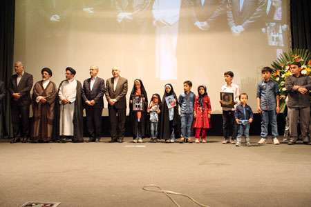 تجلیل از فرزندان شهدای حرم