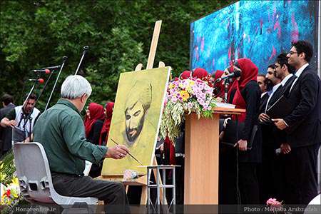 بازدید چهره های فرهنگی و هنری از نمایشگاه فرهنگ و هنر تهران