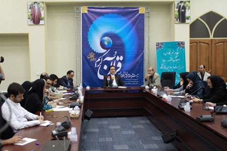 نشست خبری حسین نوش آبادی در نمایشگاه قرآن