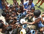 ہندوستان میں لاکھوں بچے بھوک و افلاس کا شکار