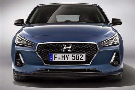 هیوندای i30