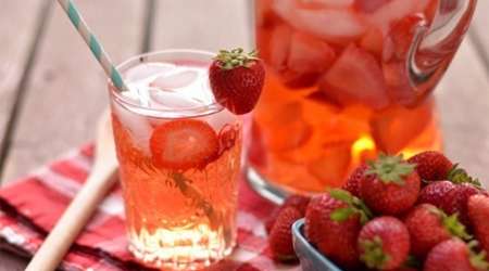 نوشیدنی توت فرنگی