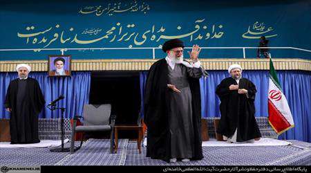 رهبر،رهبر انقلاب،حسن روحانی،وحدت اسلامی،آمریکا،انگلیس،دولت های اسلامی،مسلمانان،اسلام،وحدت
