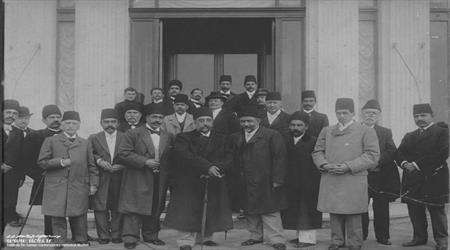 دسته بندی روشنفکران ایران در عصر مشروطیت