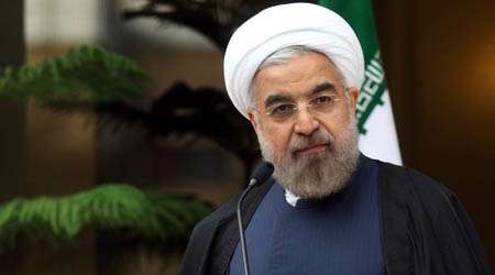 باید با آرامش و هماهنگی قوا از مشکلات عبور کرد