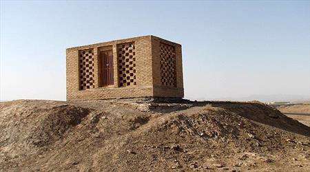 آرامگاه «امیر اویس» در اردستان آرامگاه «امیر اویس» در اردستان