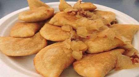 آشنایی با روش تهیه پیراشکی خمیری موز آشنایی با روش تهیه پیراشکی خمیری موز
