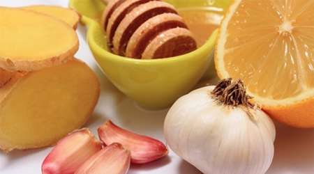 تسکین بیماری رایج با سیر، زنجبیل و عسل + روش تهیه تسکین بیماری رایج با سیر، زنجبیل و عسل + روش تهیه
