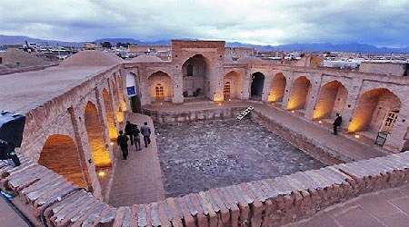 از طبیعت تا آثار تاریخی در سرایان