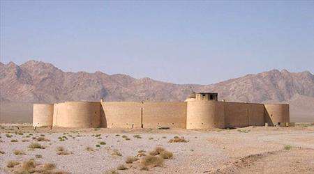 تنها کاروانسرای دایره ای ایران