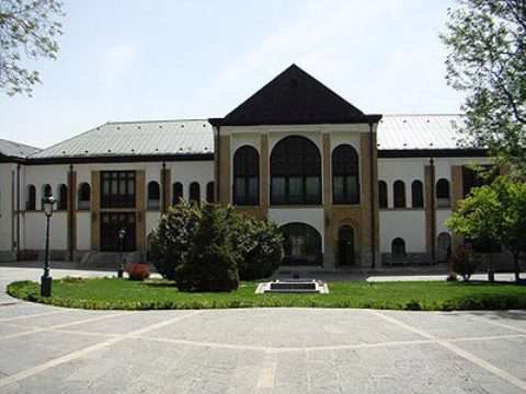 کاخ نیاوران