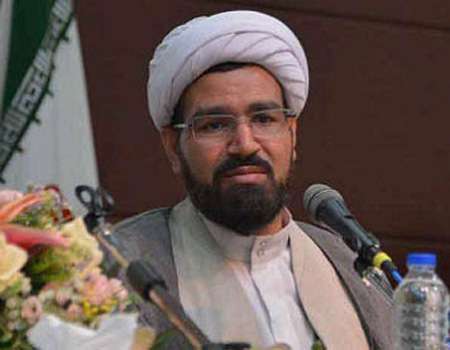 حضور در فضای مجازی وظیفه امروز حوزه و روحانیت است