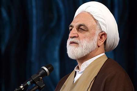 خط بطلان رهبر انقلاب بر حاشیههای سیاسی