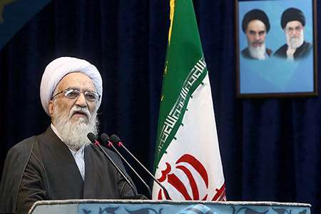 خط بطلان رهبر انقلاب بر حاشیههای سیاسی