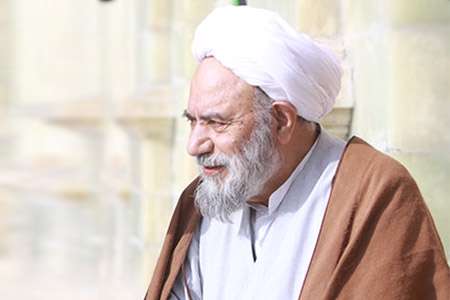 خط بطلان رهبر انقلاب بر حاشیههای سیاسی