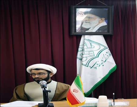 دو عامل درونی و بیرونی بحران هویت در طلاب