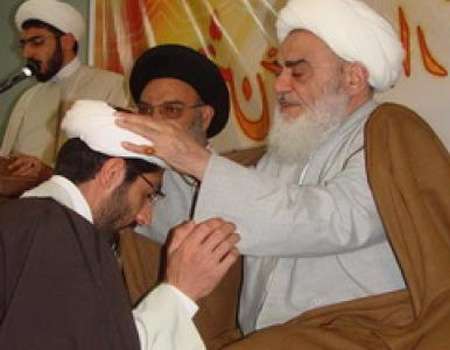 خاطره علامه طباطبایی از عنایت ویژه امام زمان به لباس روحانیت