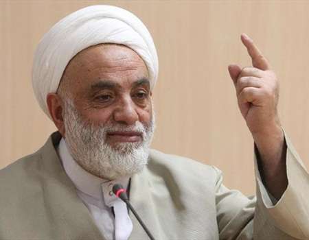 چهار دلیل برای پرهیز روحانیون از مدرک گرایی