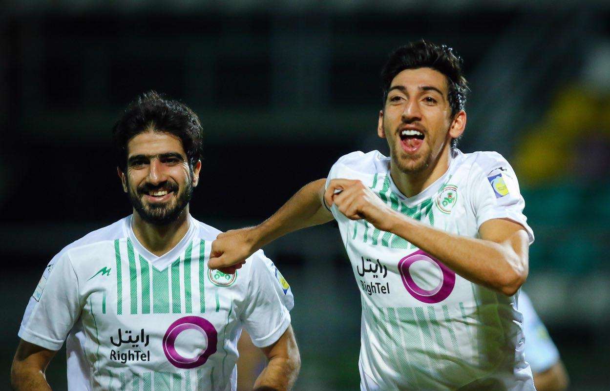 Saeid Aghaei of Sepahan during the Persian Gulf Pro League match