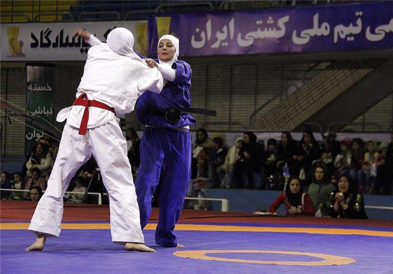 کشتی بانوان