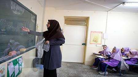 راهکارهای موقت جبران کمبود معلم نباید دانش آموز را قربانی كند