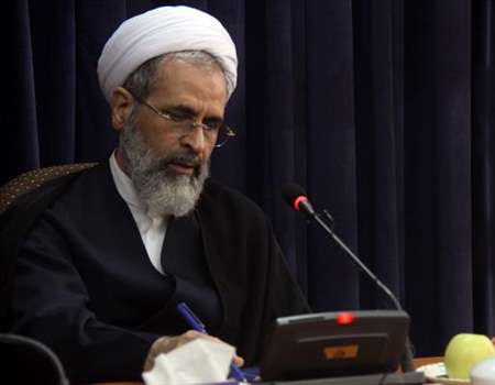 ابلاغ نامه آیتالله اعرافی برای دفن شهدای بینشان در مدارس علمیه