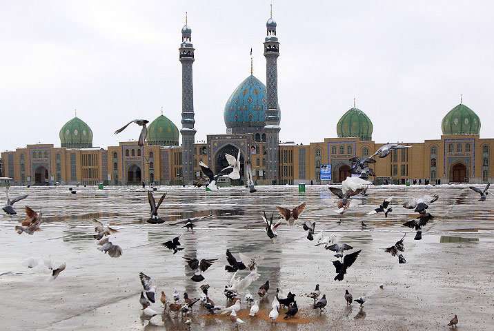 آيا توصيه به رفتن به مسجد جمکران سند معتبري دارد؟ آيا توصيه به رفتن به مسجد جمکران سند معتبري دارد؟