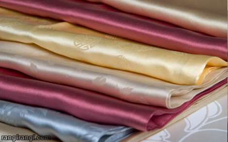 پارچه ابریشمی رو اینطوری بشویید پارچه ابریشمی رو اینطوری بشویید