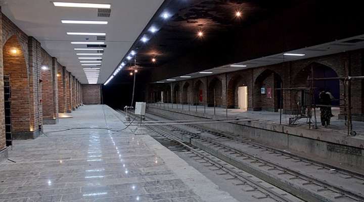 ورودیهای ایستگاه مصلی امام خمینی (ره)