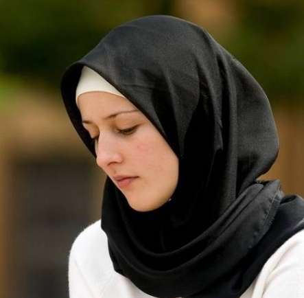چطور عزت نفس دختر نوجوان تان را بالا ببرید؟ چطور عزت نفس دختر نوجوان تان را بالا ببرید؟