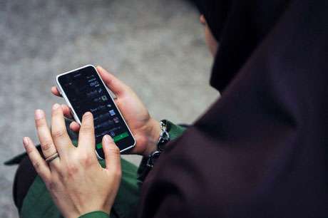 ارتباط زن متاهل با مرد نامحرم در فضای مجازی ارتباط زن متاهل با مرد نامحرم در فضای مجازی
