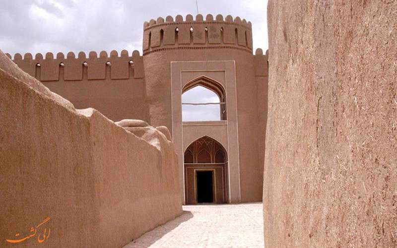 ارگ راین، از بزرگ ترین بناهای خشتی دنیا در کرمان ارگ راین، از بزرگ ترین بناهای خشتی دنیا در کرمان
