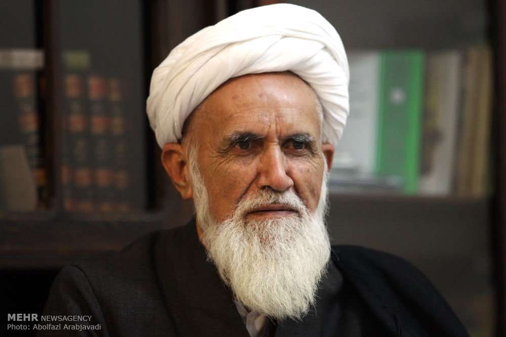 آیت الله حائری شیرازی دار فانی را وداع گفت آیت الله حائری شیرازی دار فانی را وداع گفت