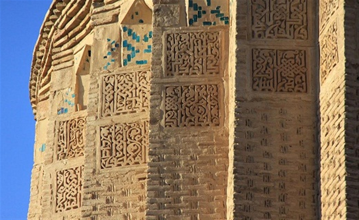 برج کاشانه بسطام یادگاری به جامانده از ایران باستان