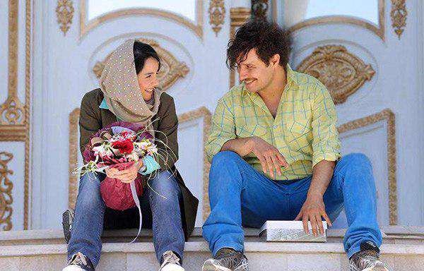 فیلم آینه بغل