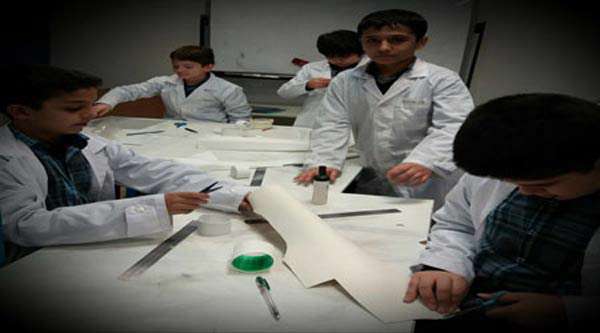 کرم خاکی نجات دهنده، دستاورد تقدیری دبستان فرهنگ سعادت در بخش سمینار