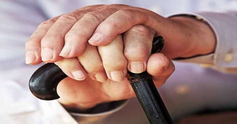 خطر در کمین پدر بزرگ ها خطر در کمین پدر بزرگ ها