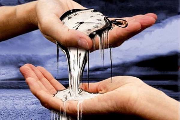 چرا با افزایش سن، زمان در نظرمان سریع تر میگذرد؟