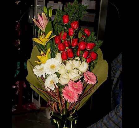 شاخ گلی برای عروس شاخ گلی برای عروس