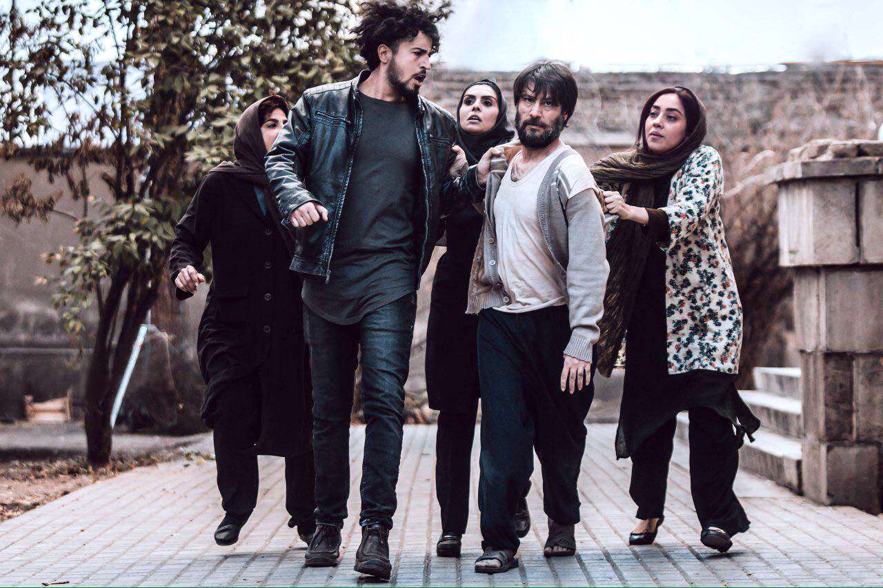 "عطر تلخ" فیلمی تلخ نیست و سیاهنمایی هم نمیکند "عطر تلخ" فیلمی تلخ نیست و سیاهنمایی هم نمیکند