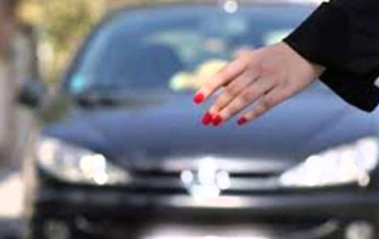 چرا دختران دیگر خانه شان را دوست ندارند؟ چرا دختران دیگر خانه شان را دوست ندارند؟