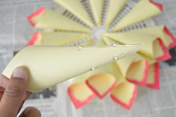 چگونه گل کاغذی بسازیم