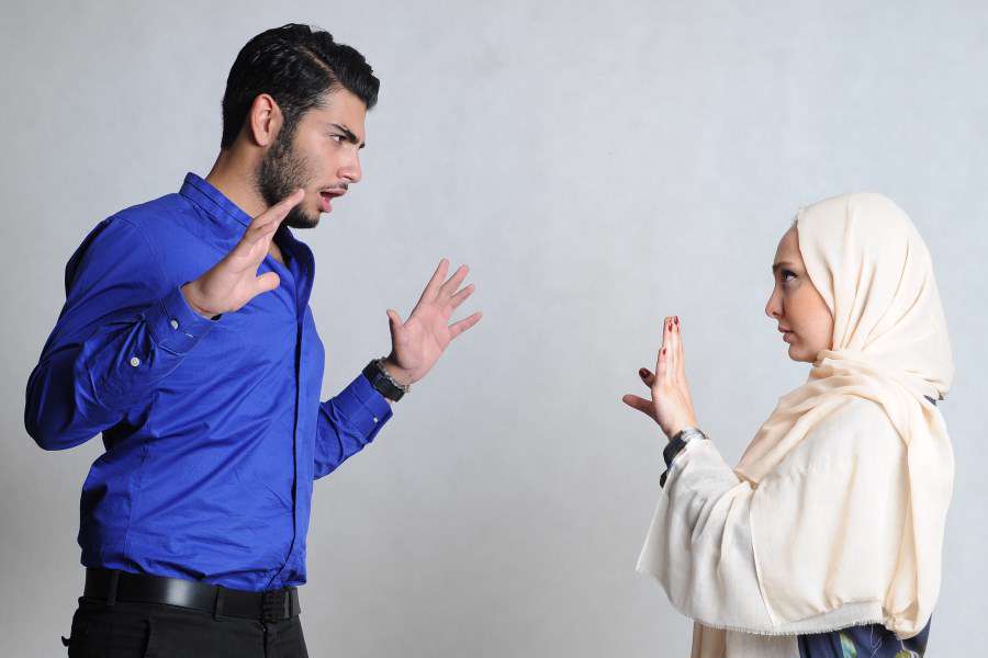 کدام رفتار آقایان روی اعصاب خانم هاست!؟ کدام رفتار آقایان روی اعصاب خانم هاست!؟
